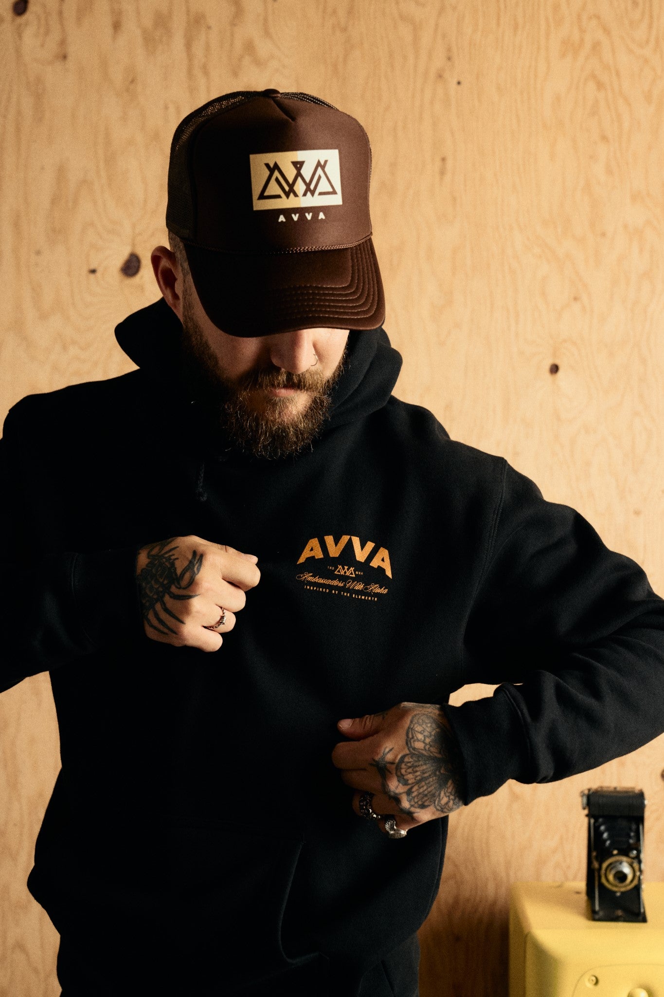 Waters Edge LS Pullover AVVA Brand